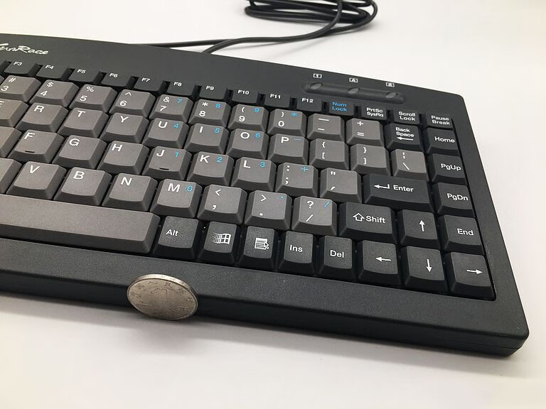 ps2圆孔工业工控机床笔记本小键盘键盘剪刀脚88键 8233黑色【usb接口