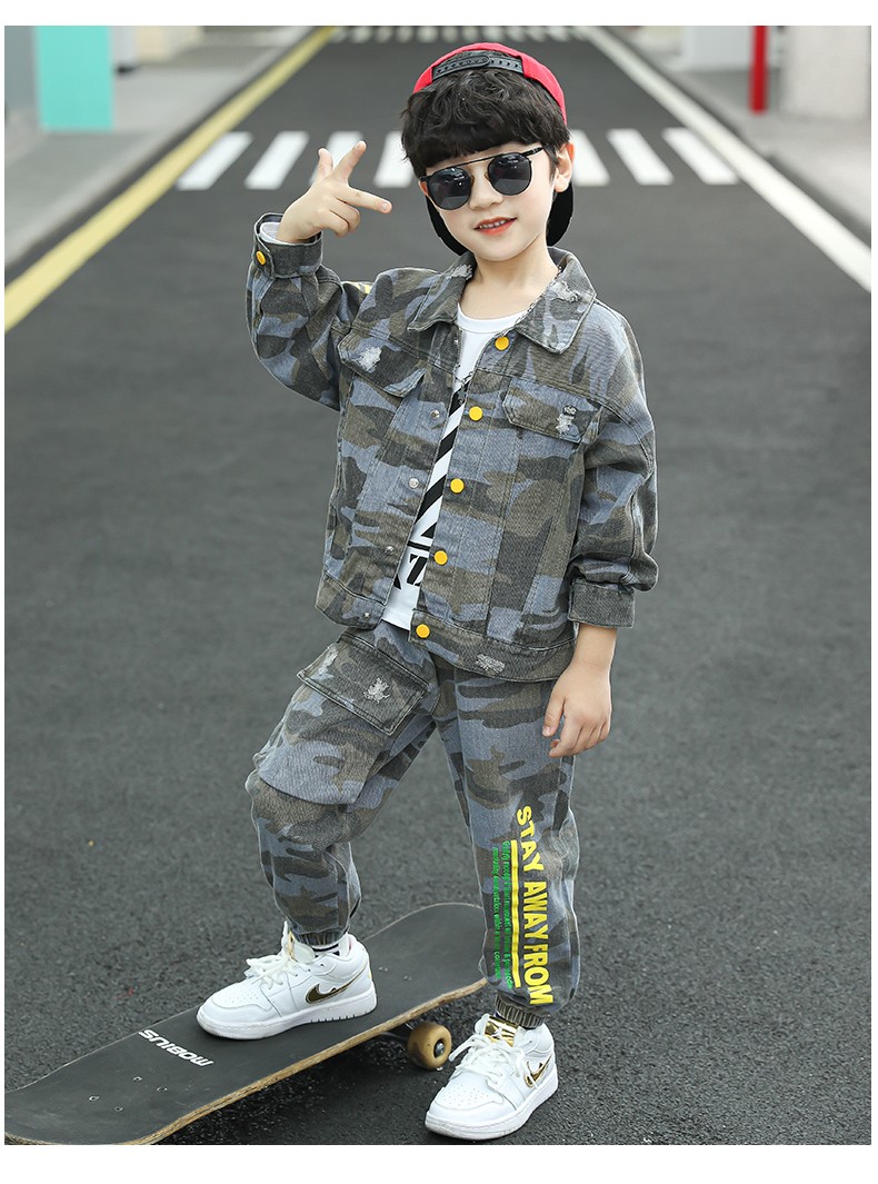卡兔蓝猫品牌童装男童套装秋装2021春秋季新款儿童男孩迷彩服童装洋气