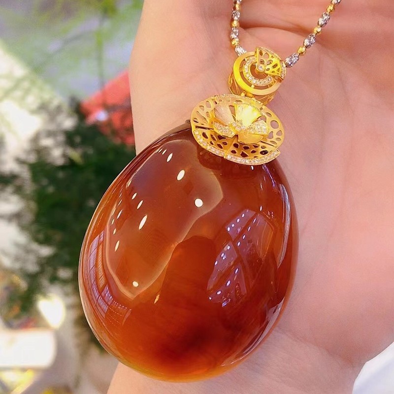 慈心缘墨西哥红蓝珀吊坠女士琥珀吊坠锁骨链18k金镶嵌送生日礼物