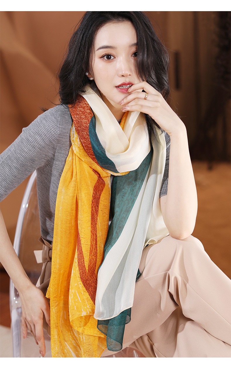 节礼物】真丝沙滩丝巾女2021新款桑蚕丝围巾海边长披肩外搭防晒大纱巾