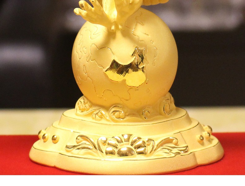 腾圣24绒沙金工艺品黄金老鹰摆件大展宏图办公室桌面摆设商务公司开业