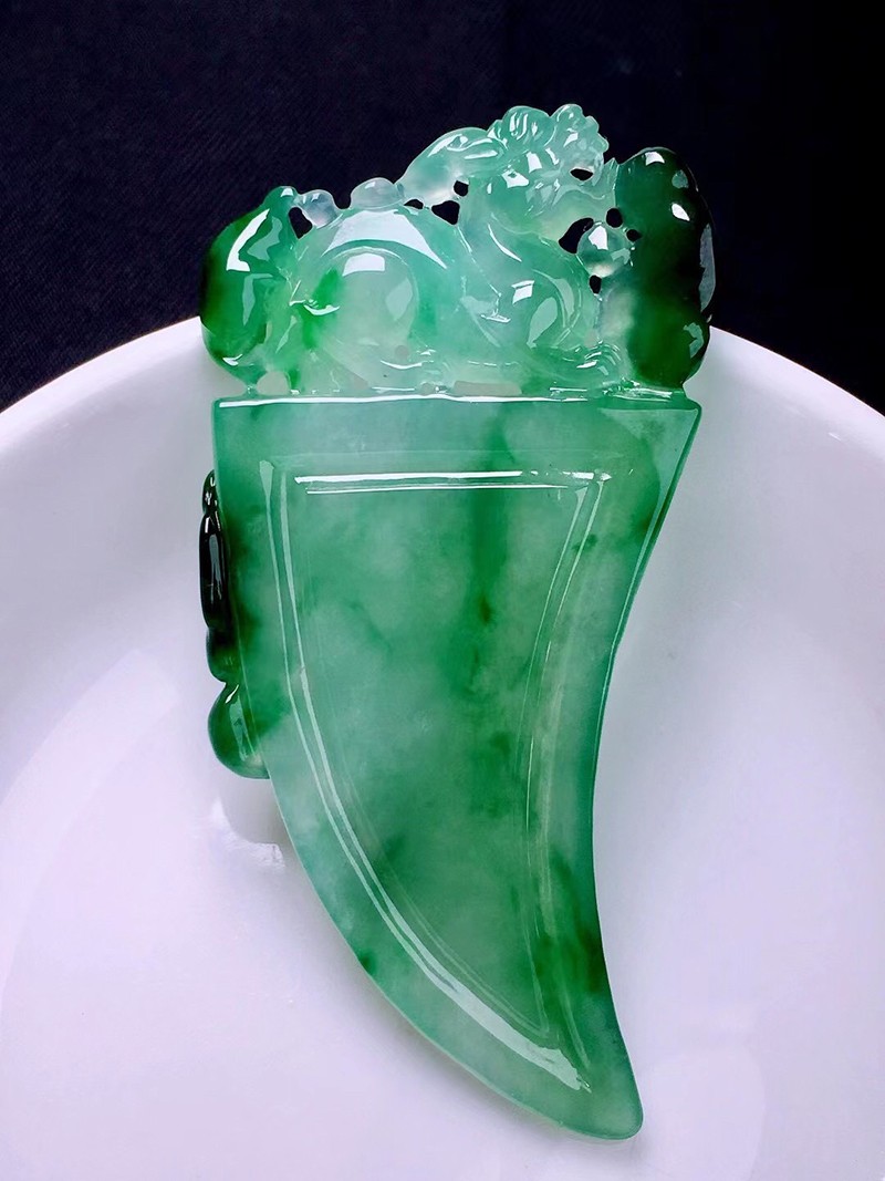 发源地冰飘花龙牙吊坠翡翠18k金镶钻缅甸a货玉石珠宝送女友礼物尺寸