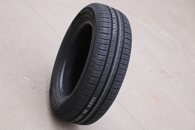 锦湖轮胎 195/60r15 适配比亚迪f3/吉利远景/花冠2011款/宝骏610/630