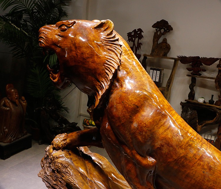 枫岚情 木雕老虎摆件金丝楠木根雕生肖工艺品大型摆设办公室客厅装饰