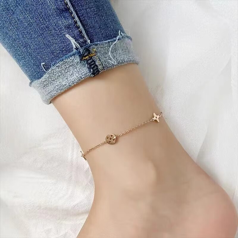 脚链钛钢玫瑰金黑天鹅红珠四叶草女时尚个性脚踝铃铛配饰品14黑天鹅