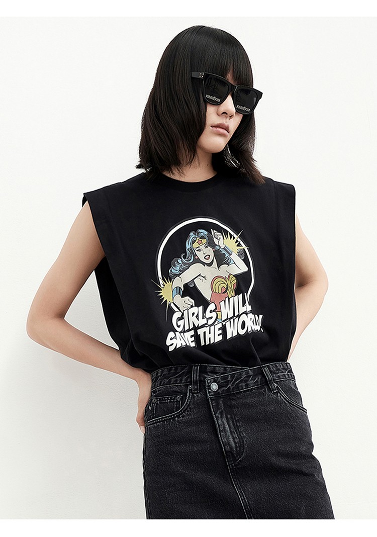 moco2021新品神奇女侠图案印花无袖t恤mba3teet14摩安珂黑色m165