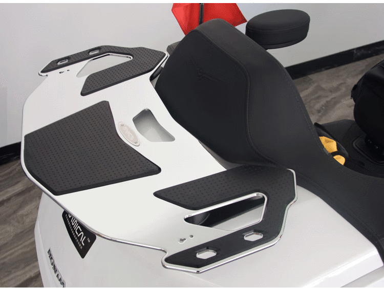 适用2021-2022款 本田金翼1800 顶箱架 行李架 后货架 尾箱架 金翼