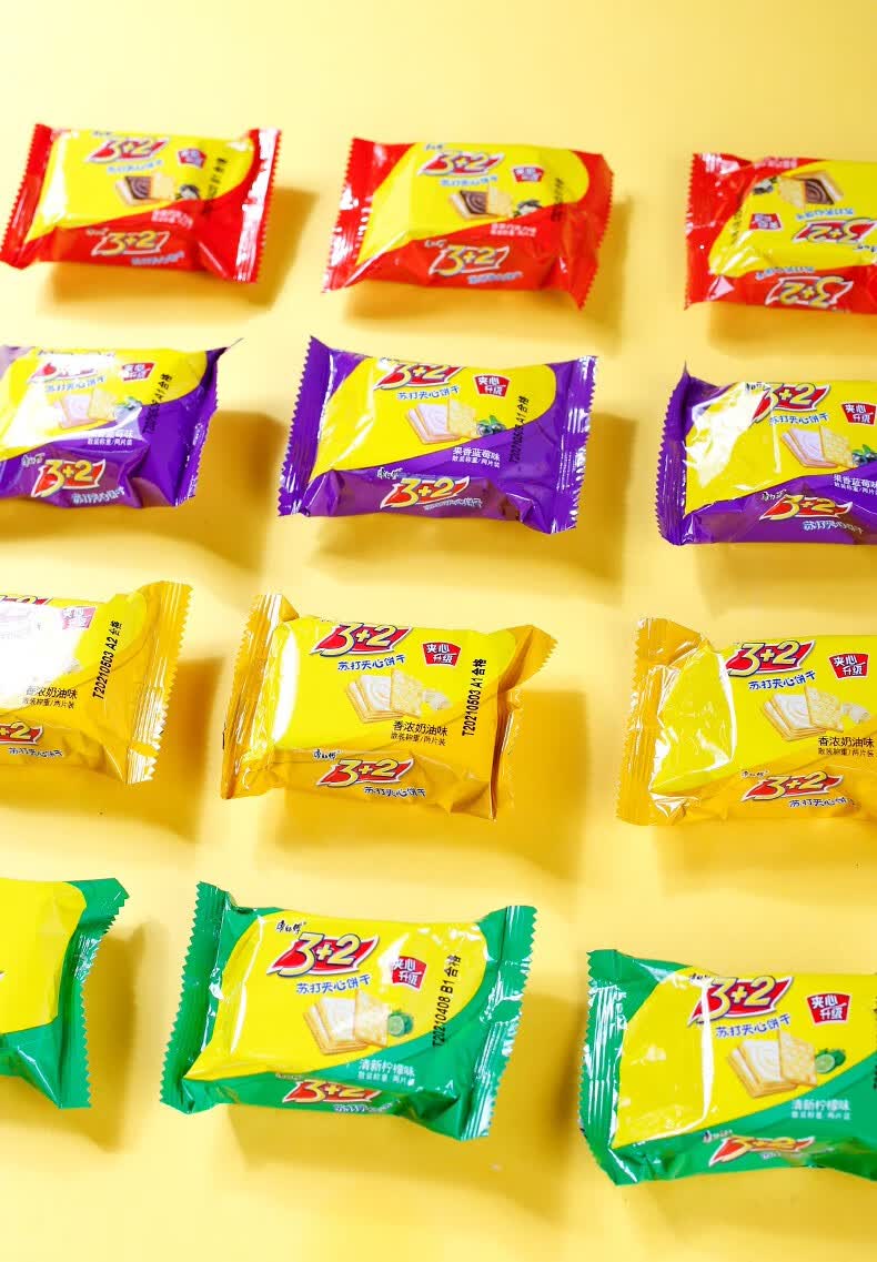 康师傅32夹心饼干独立包装散装小包装营养早餐饼干整箱批发果香蓝莓味