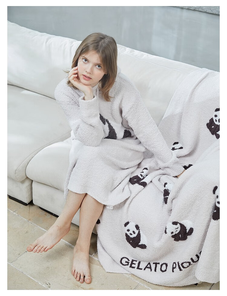 gelatopique21秋冬新款女熊猫系列柔软连帽睡裙睡衣家居服pwno214052