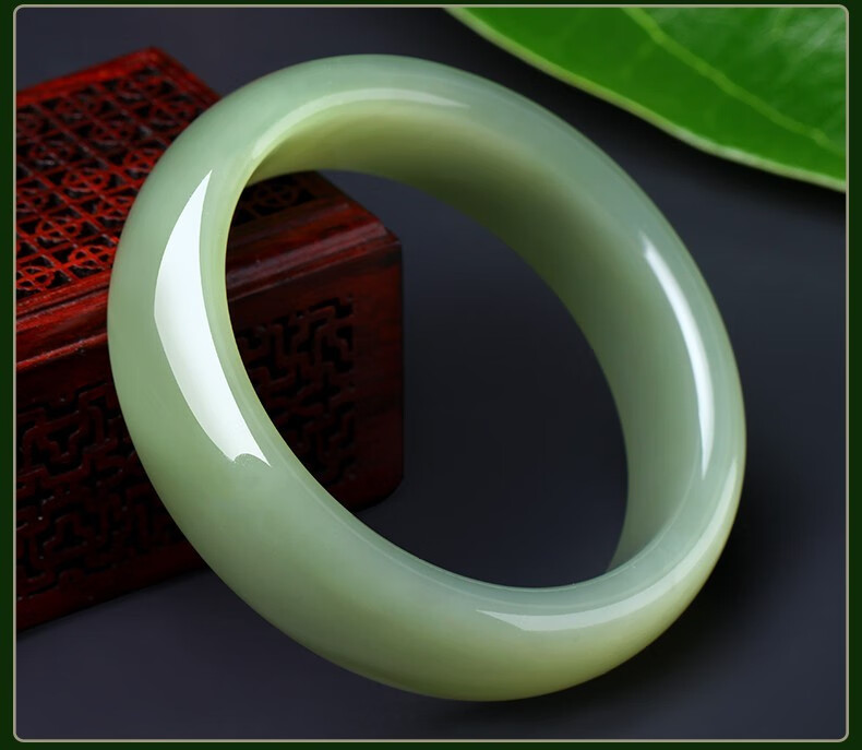 玉等我 和田玉手镯女 鸭蛋青青玉手镯 宽条玉石手镯 少女 内径60mm