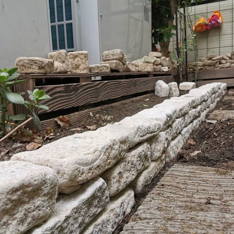 中吉万兴 庭院花园围边石 挡土石 步道石马蹄石园林景观踏步石花坛侧