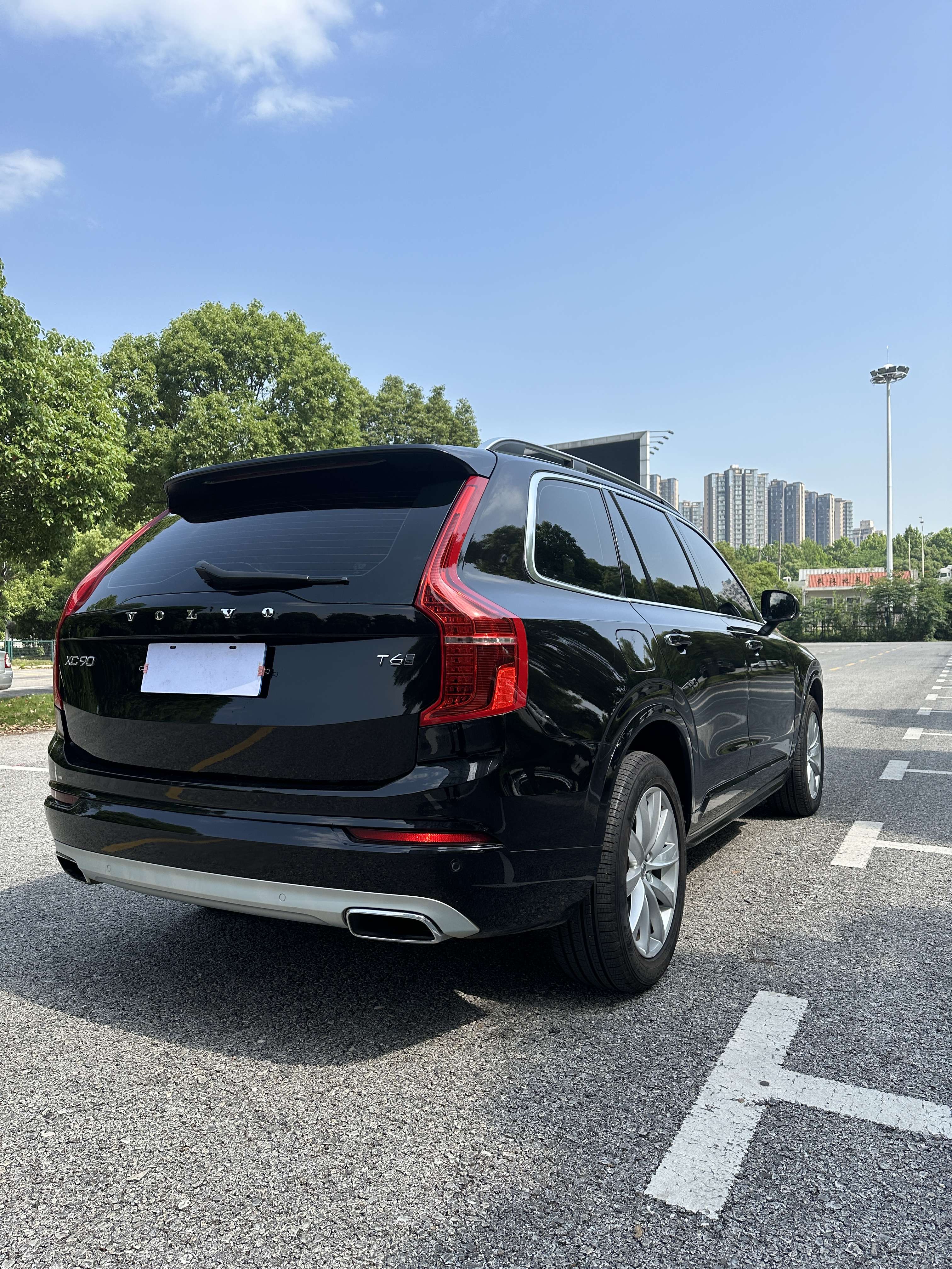 沃尔沃 xc90 2.0t  suv 非营运  17年上牌  武汉
