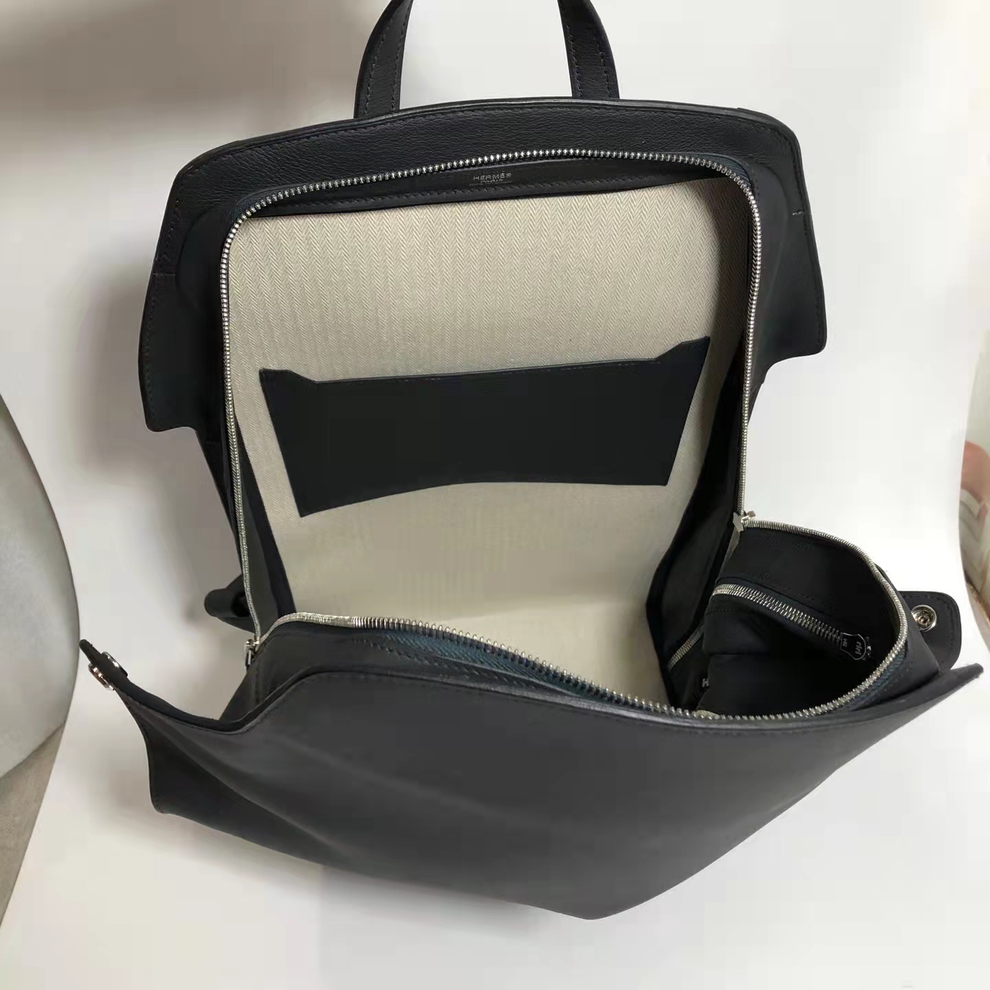 99新爱马仕hermes经典牛皮都市时尚款双肩包休闲背包男包