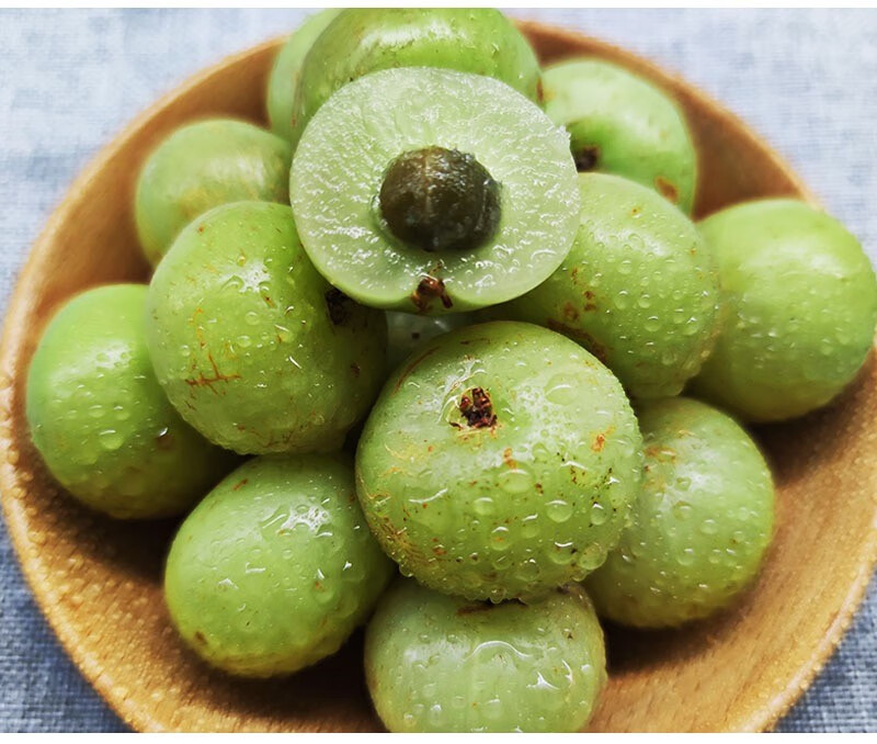 2022广东新鲜采摘油甘果余甘现摘现发孕妇水果滇橄榄酸油柑子 现摘