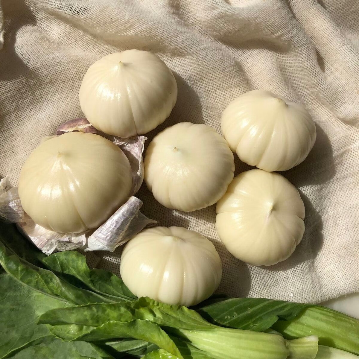 现挖鲜蒜云南大理紫皮独头蒜新鲜大蒜紫皮蒜湿蒜15斤1斤小果