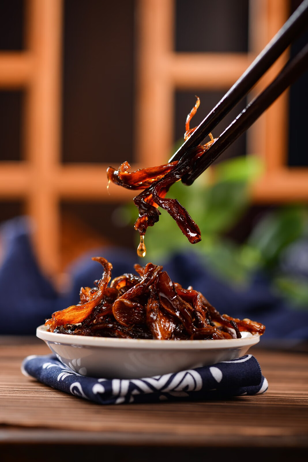 滇初 云南土特产油鸡枞菌油炸即食松茸菌调味料菌菇牛肝菌油酱香菇酱