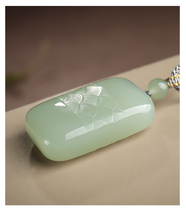 玉友和田玉吊坠浅青玉鱼鳞纹无事牌男女款玉石挂件附送证书