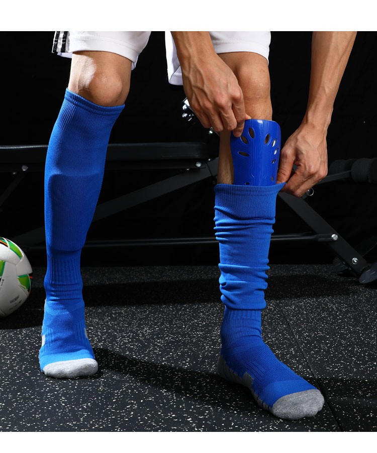 足球护腿板套袜训练比赛护胫插板护小腿护具男女成人儿童护腿板黑色