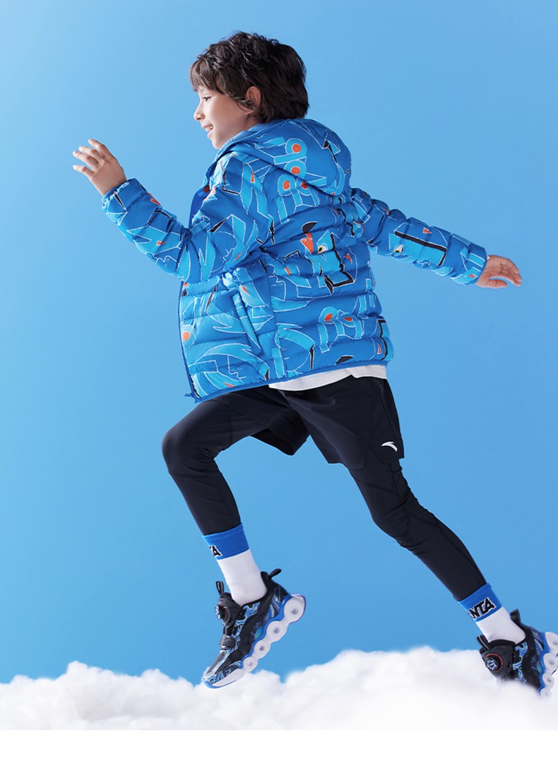 安踏儿童官方旗舰轻薄羽绒服2022年冬季新款百搭舒适保暖轻便羽绒服男