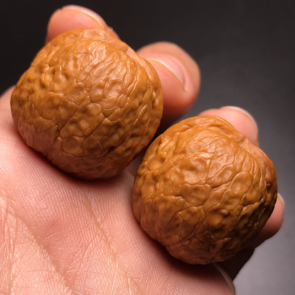 集祥阁文玩云南铁核桃桩型圆润蛤蟆头元宝水晶皮手把玩粗筋小钢炮小手