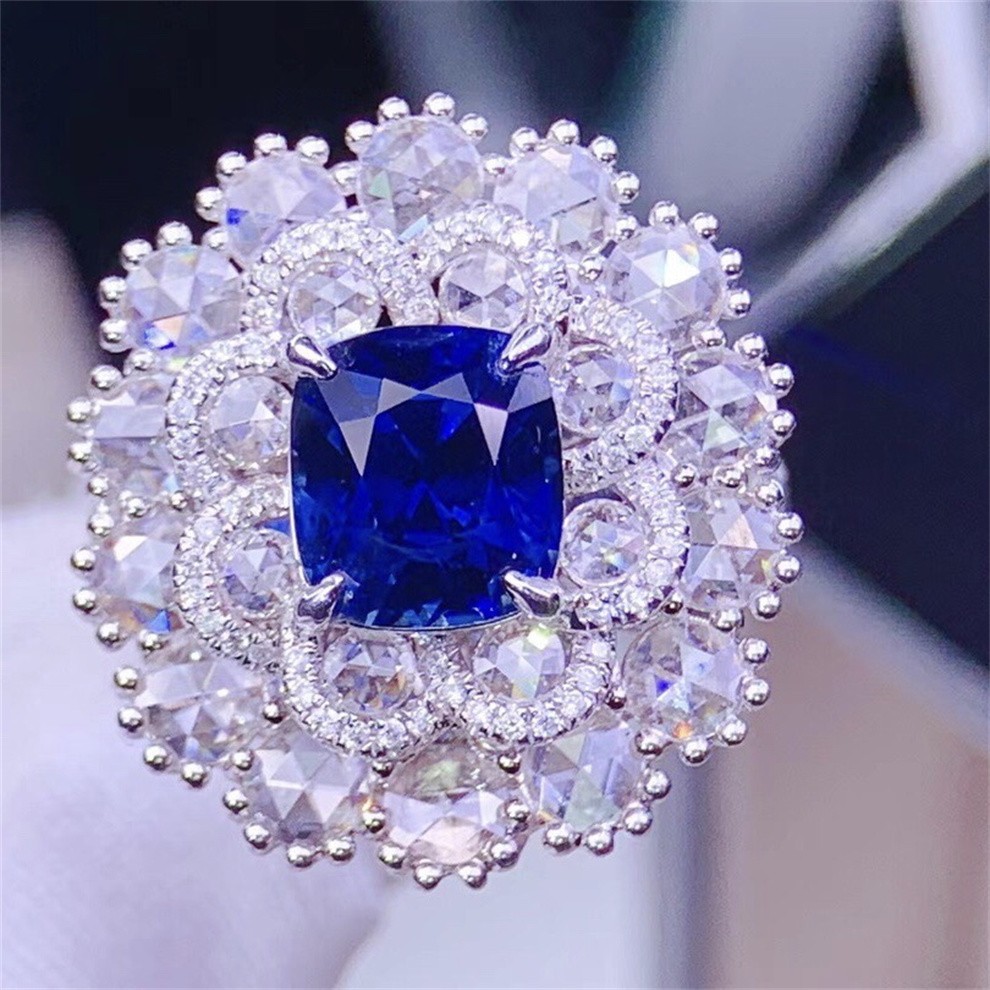 墨辰珠宝皇家蓝蓝宝石戒指吊坠彩色宝石18k金镶嵌裸石重量356ct晶体