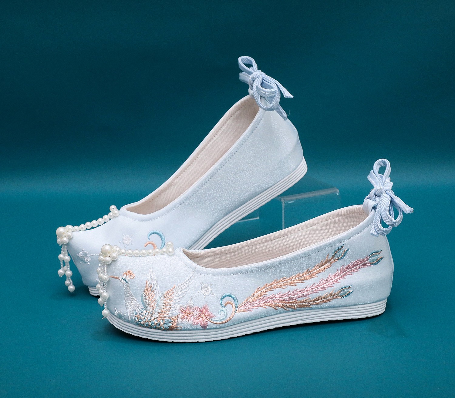 古风汉服鞋女古装鞋子搭配坡跟内增高学生舞蹈鞋翘头弓鞋绣花布鞋女