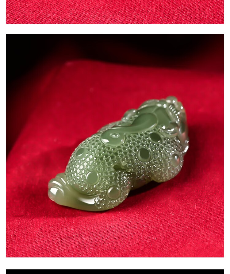 yunitongxing新疆和田玉三足金蟾玉吊坠男女款青白玉金蟾挂件玉佩挂坠