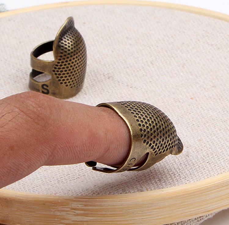 兰衍顶针指套加厚可调节顶针复古压针器刺绣抵戒顶针套羊皮套l号1个