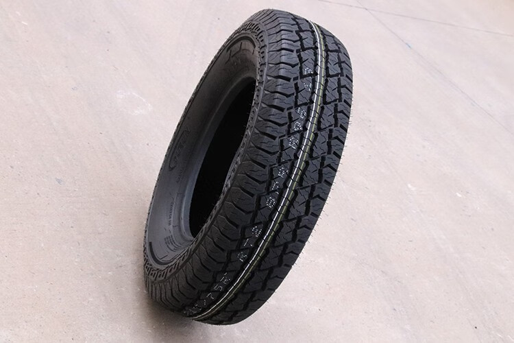 盾轮全新汽车轮胎 持久耐用 排水防滑 盾轮 235/65r17 rh01【图片