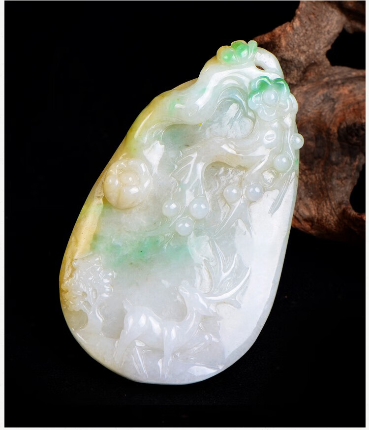 618提前购王翠玉器翡翠玉梅花鹿吊坠三彩黄翡山水一鹿有你玉器玉佩