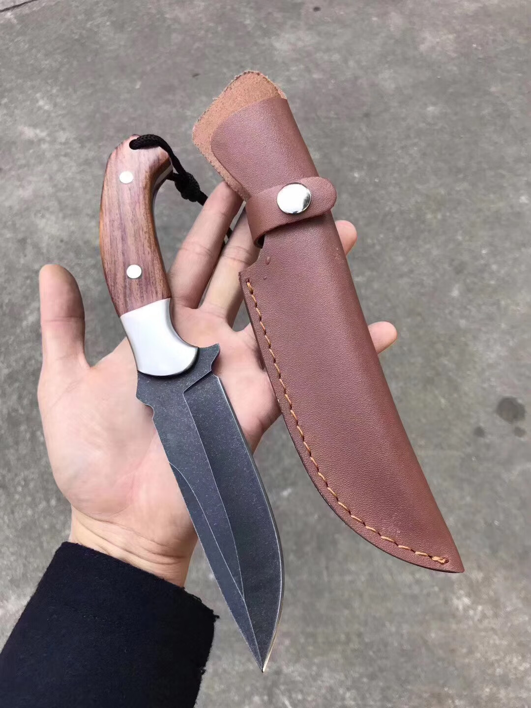 雨轩户外实用型中直刀户外求生小刀进口440c钢刀一体龙骨刀非洲酸枝木