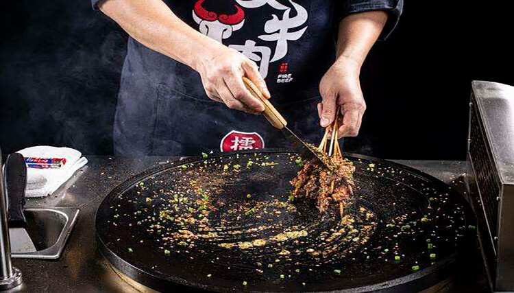 猎钢狼烈火牛肉铁板炉户外专用燃气圆形烤盘网红摆摊设备商用锅炉