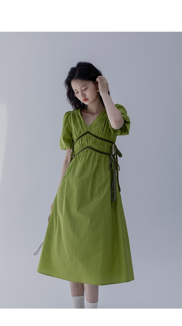 eggka法式复古v领连衣裙女夏季2022新款泡泡袖褶皱收腰中长款裙子深