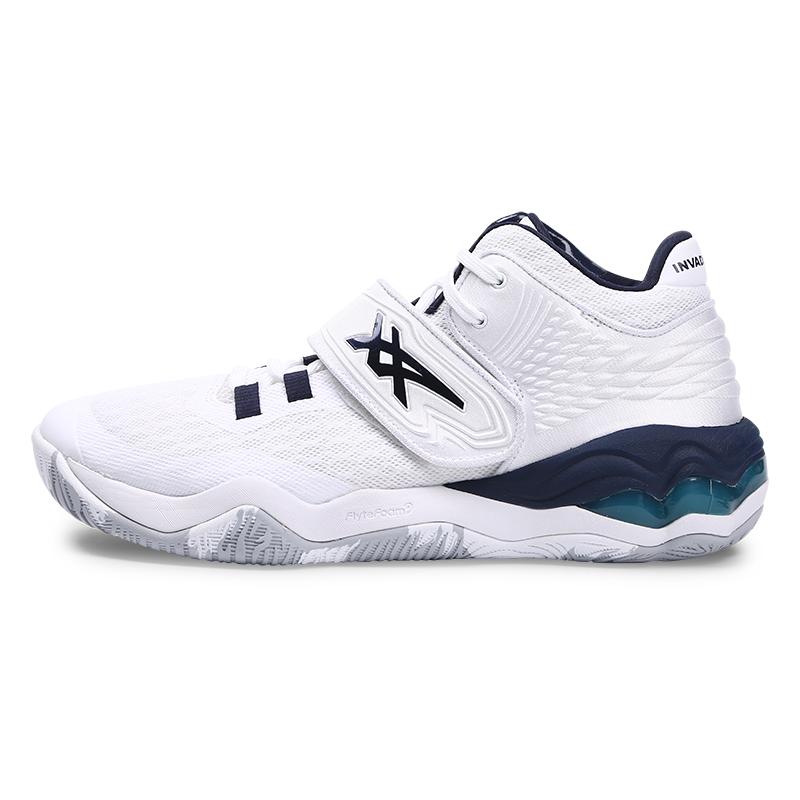 asics亚瑟士篮球鞋invade nova缓震耐磨实战场上球鞋男 白深蓝1061a