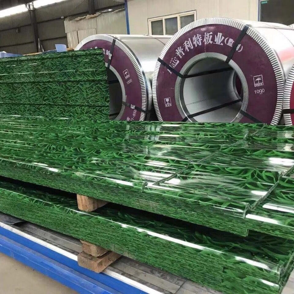 彩钢瓦铁皮深圳网红小草绿彩钢瓦铁皮瓦单层彩瓦工地围挡围蔽迷彩涂板