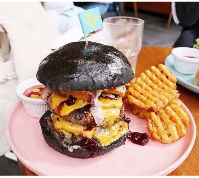 可记 商用美式汉堡胚彩色早餐手工墨鱼汉堡包 面包胚半成品 墨鱼汁色