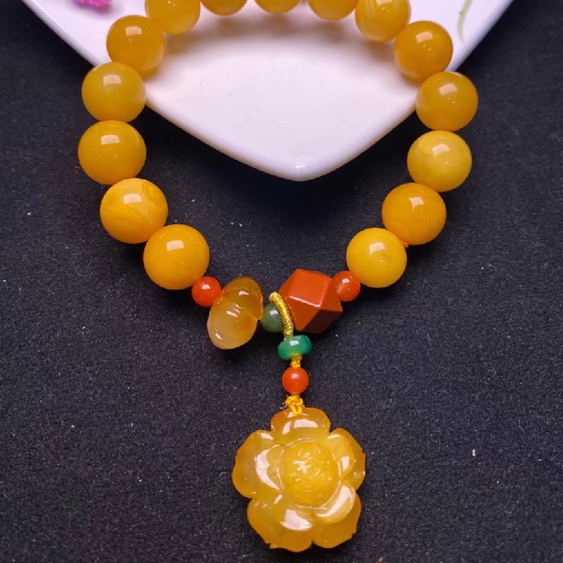 震昊天然鸡油黄蜜蜡单圈手链搭配小雕件男女同款颜色浓郁精美大方送礼