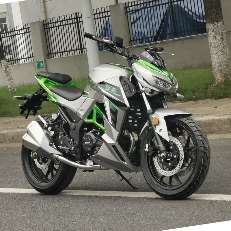 全新国四电喷大蟒蛇200400cc双缸水冷机车摩托车跑车街车整车可上牌黑