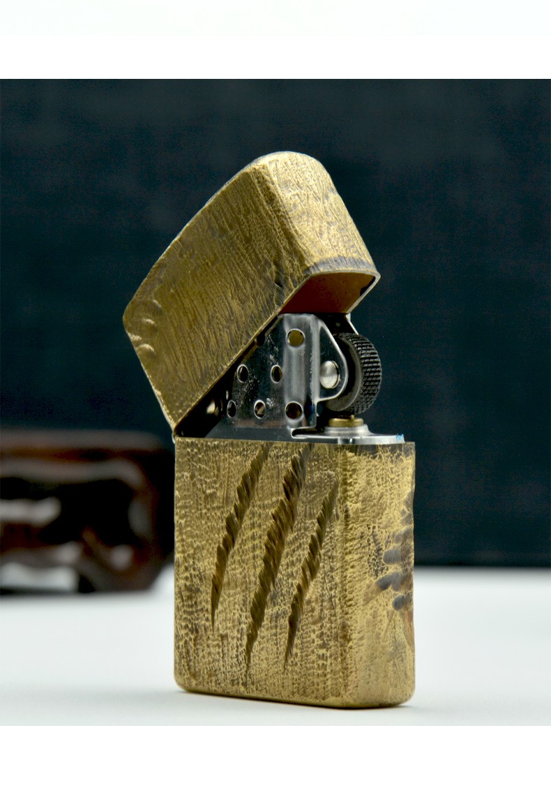 zorro佐罗黄铜爪痕煤油打火机手工翻盖防风砂轮精雕作旧个性火机送