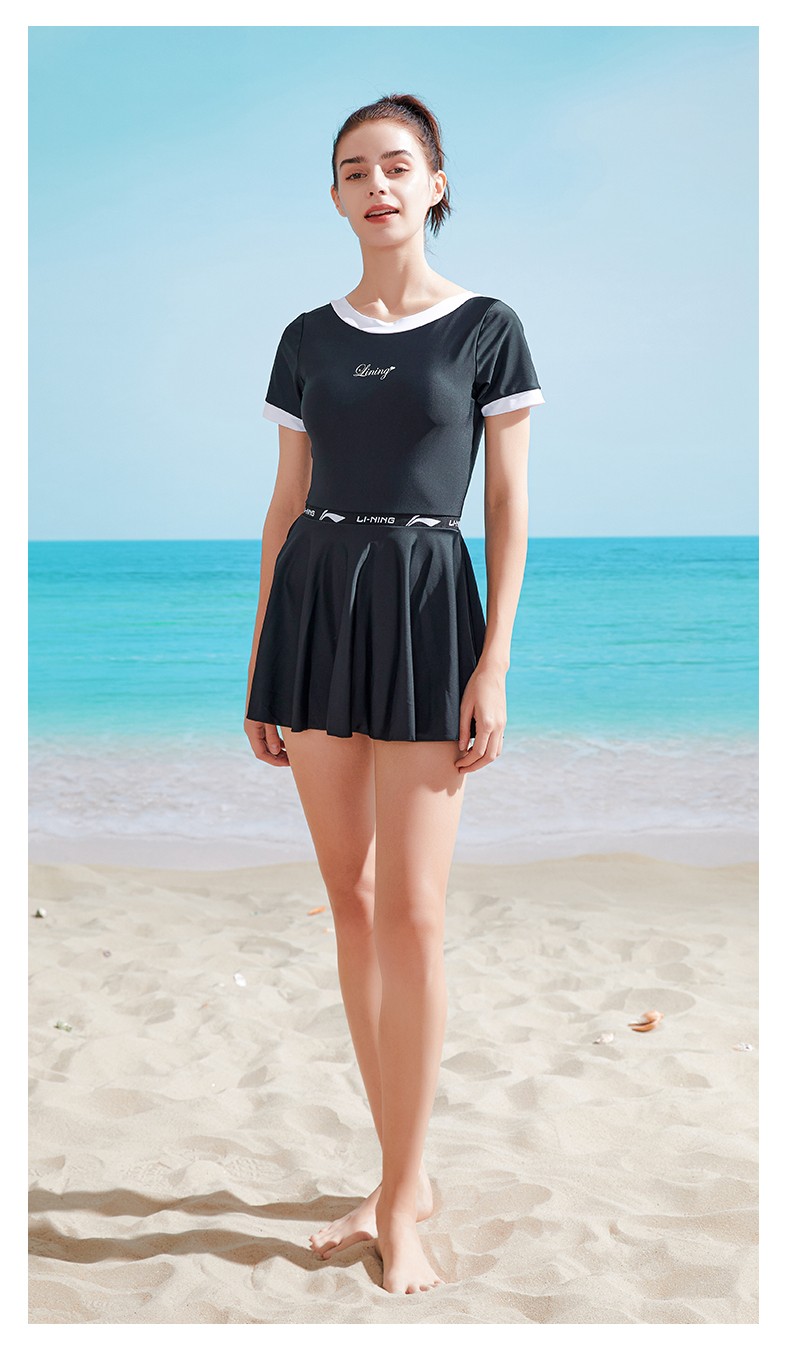 李宁泳衣女泡温泉2021年新款时尚连体游泳衣遮肚显瘦大码保守套装193