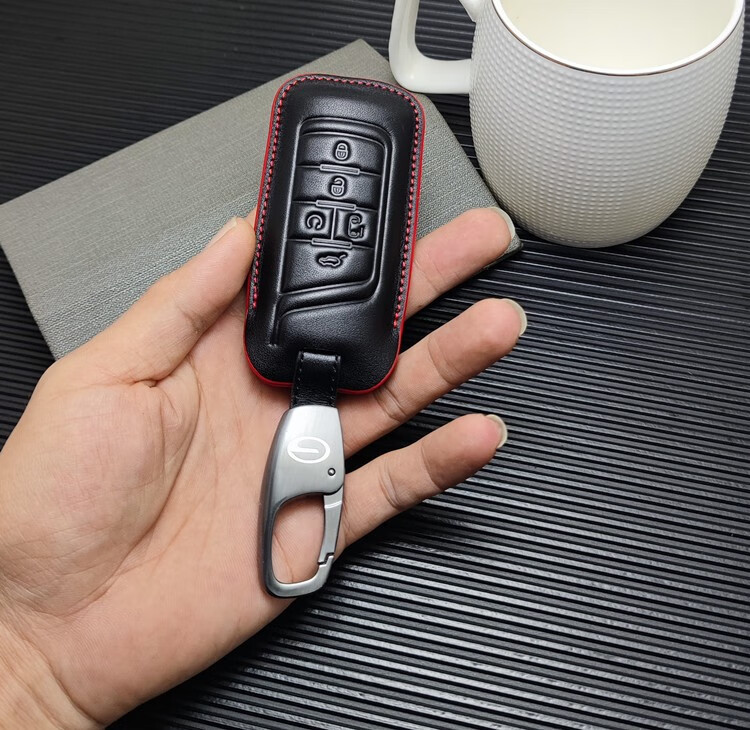 适用于广汽传祺m8m6gs8gs4ga4ga5ga6ga8真皮钥匙套车用钥匙包改装内饰