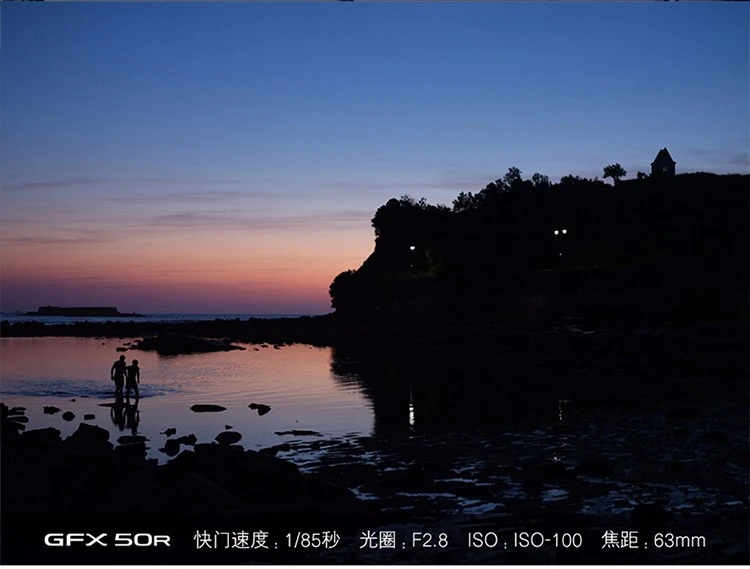 Fuji FUJIFILM GFX 50R mirrorless medium format camera mirrorless camera 51.4 million pixels touch and foldable screen single body without lens official standard configuration Fuji FUJIFILM GFX 50R mirrorless medium format camera mirrorless camera 51.4 million pixels touch and foldable screen single body without lens official standard configuration