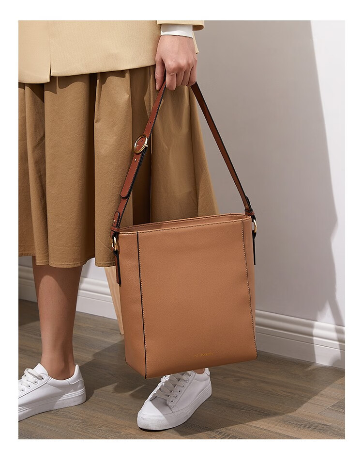 女包牛皮单肩包新款大容量托特包女包单肩包女腋下包百搭款女包浅棕色