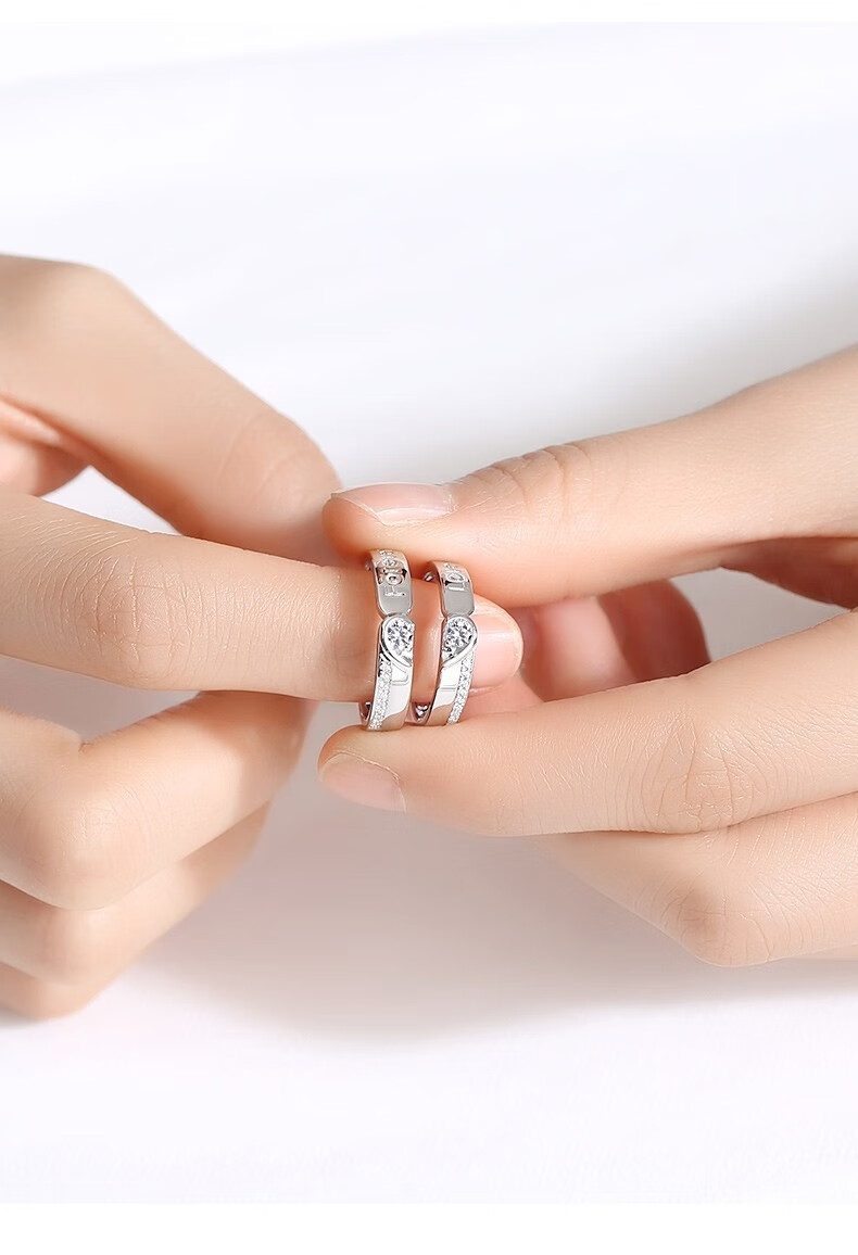 戒指一对爱心男女莫桑钻对戒时尚手饰品活口刻字定制可调节定情信物