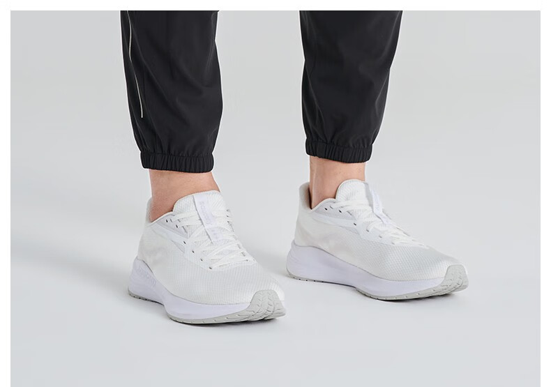 saucony索康尼跑步鞋男慢跑训练鞋striker突袭2轻便缓震2022春夏s2