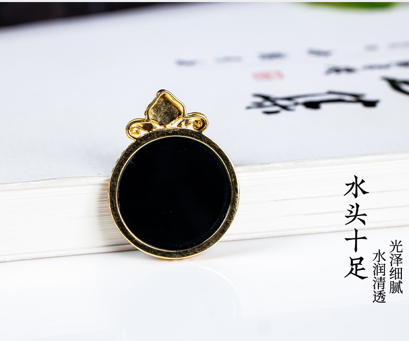 玉悦东海翡翠a货冰种墨翠平安无事牌挂件18k金带钻圆牌高档冰吊坠