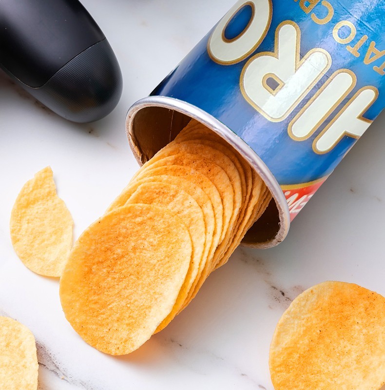 印尼进口休闲食品 hiro一皇薯片罐装膨化食品原味香辣烧烤小吃零食