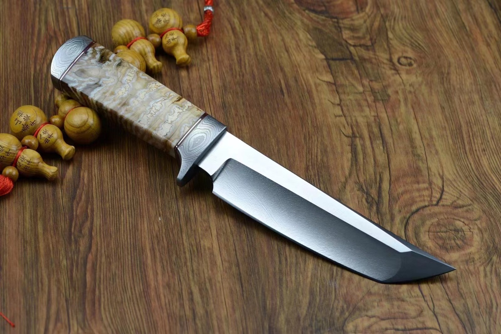 钢日式短刀古印度乌兹钢刀猛犸牙臼齿化石刀柄大马士革钢护手户外直刀