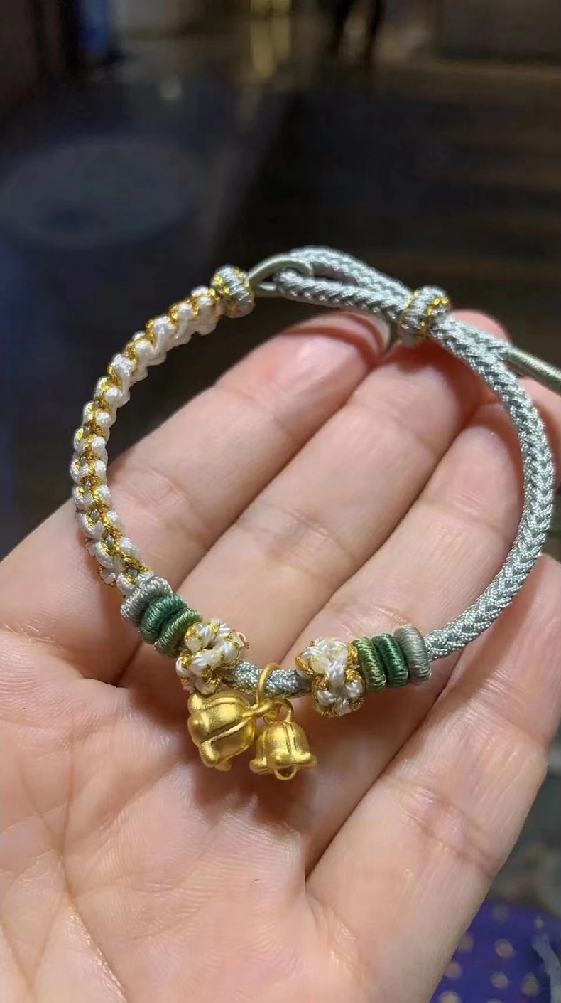 999足金铃兰花黄金手链兰花吊坠硬金挂坠编织手绳情人节送女友 款式a