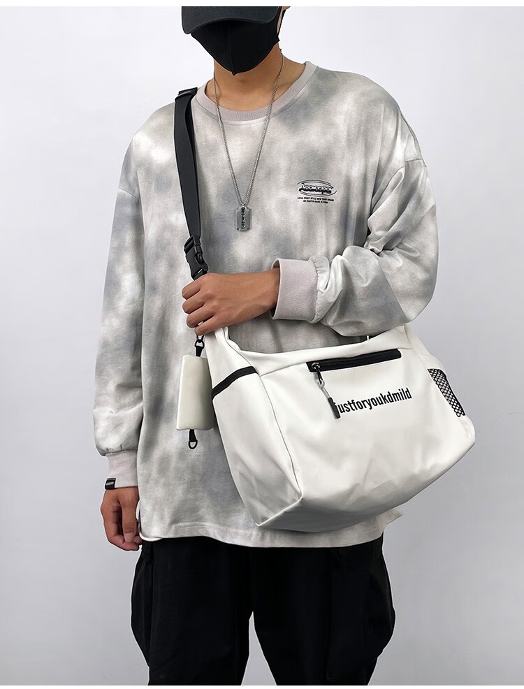 0kg店铺:圣迪凯千谷丽专卖店商品编号:10062942885439商品名称:斜挎包